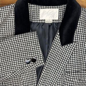 VTG Lord & Taylor Houndstooth Blazer Jacket with Velvet Collar, Size 12